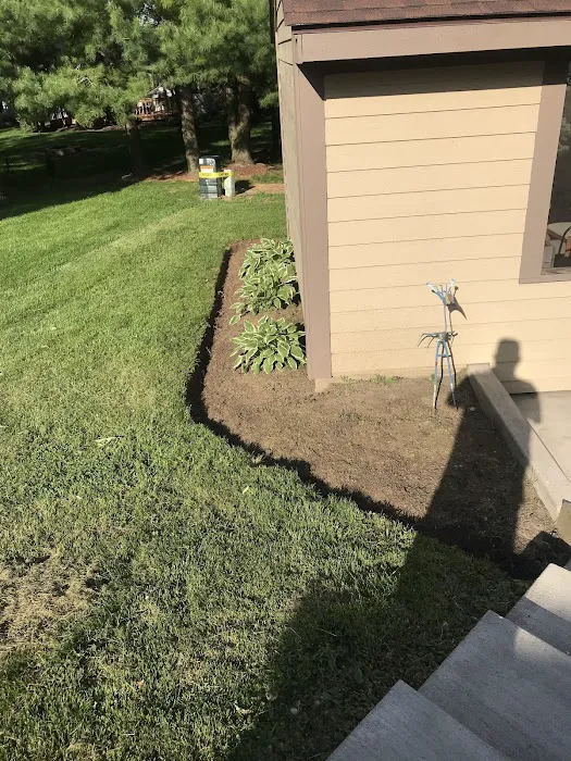 Leon Landscaping Picture 1