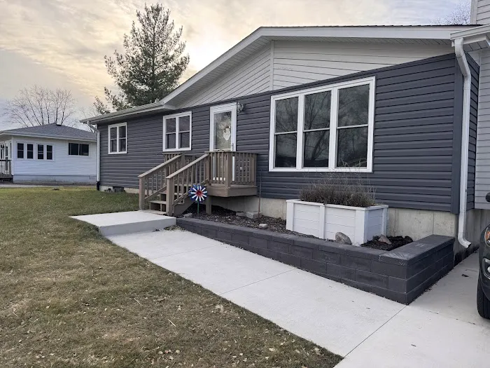 H&L Lawn Care Picture 3