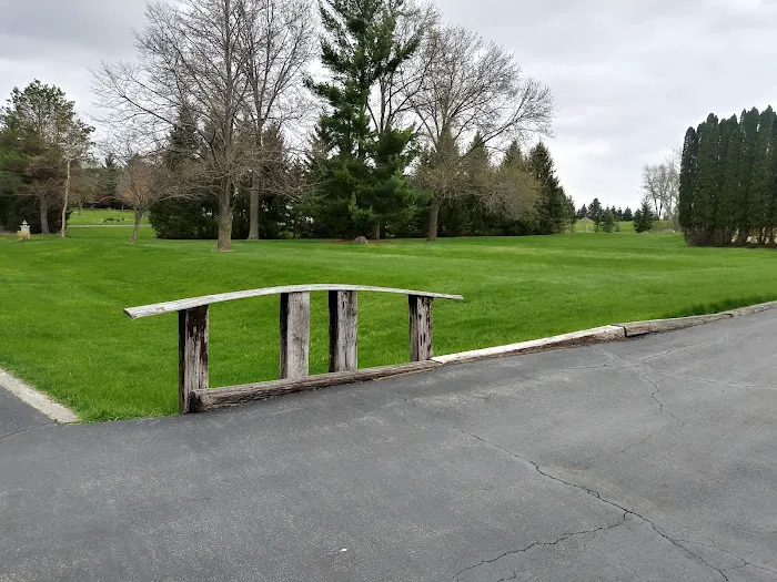 Two Ton's Plowing and landscaping service Picture 1