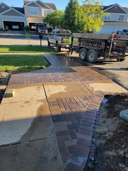 Benny & Ericks Landscaping Picture 1