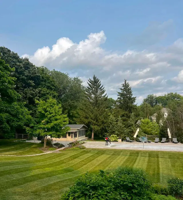Arbor Ridge Lawn Care Services LLC Picture 5