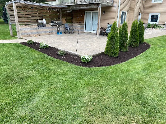 MendozaLandscaping LLC Picture 7