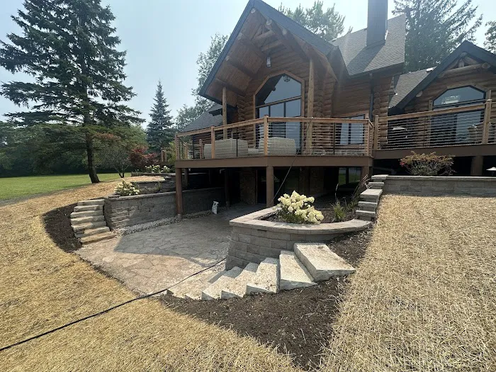 Lunda Landscaping & Construction Picture 7