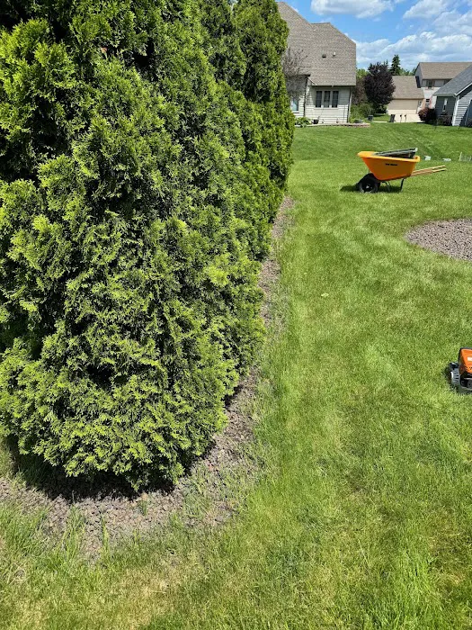 Augusta Lawn Care Services Of Racine Picture 1