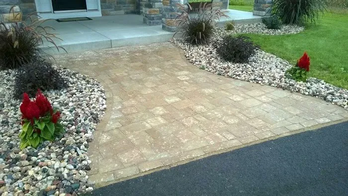Belle City Lawn Care, LLC Picture 1