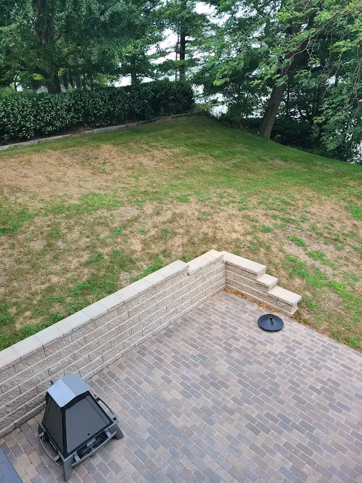 Belle City Lawn Care, LLC Picture 6