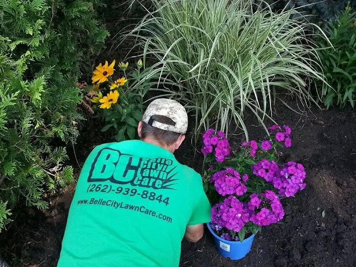 Belle City Lawn Care, LLC Picture 9