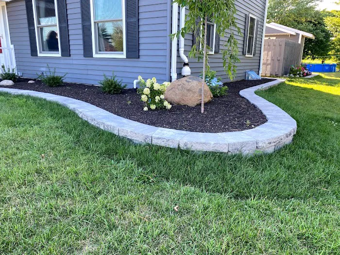 Summit landscaping Picture 3