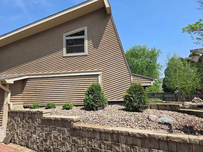 North Lake Landscaping Picture 4