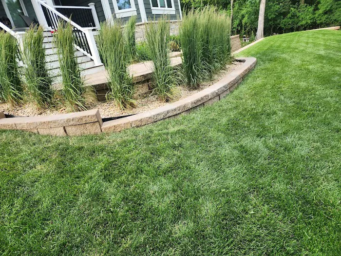 VK Landscaping Picture 4