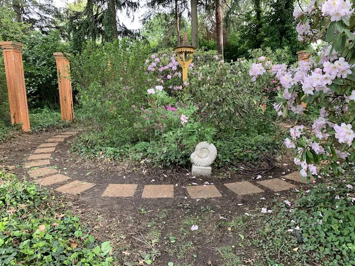 Mike's Landscaping Picture 1