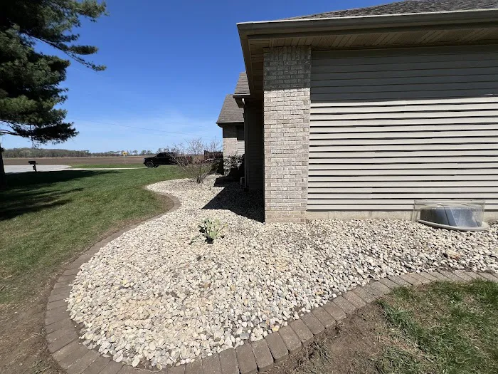 JGL Landscaping Picture 8