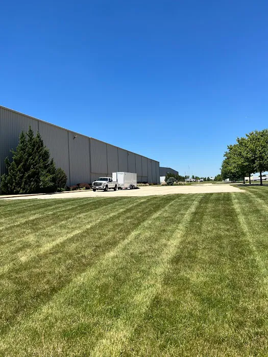 Summer's Turf LLC Picture 1
