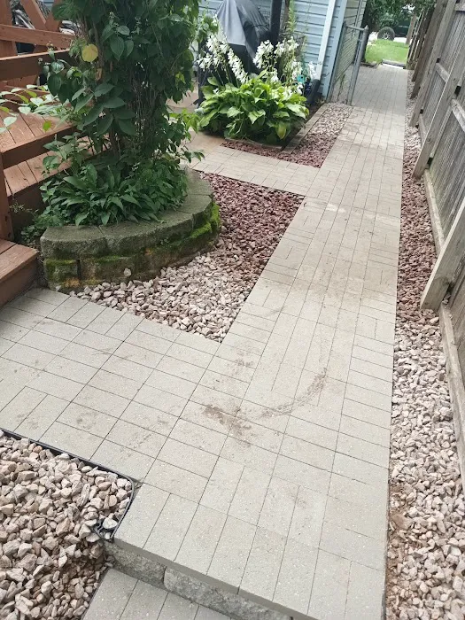 U.R.B. Brothers Landscaping Picture 9