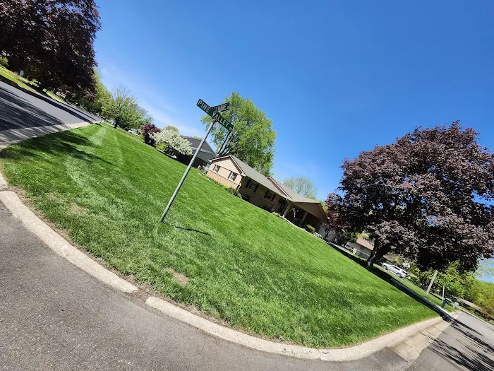 U.R.B. Brothers Landscaping Picture 2