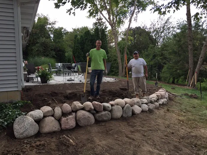M2 Landscaping LLC Picture 7