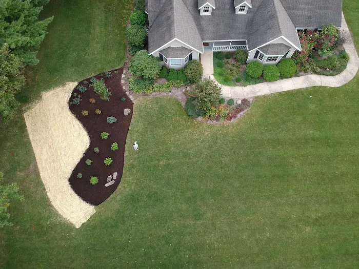 M2 Landscaping LLC Picture 8