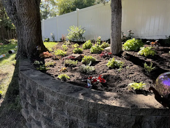 All Seasons Landscaping Picture 4