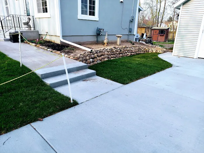 Green Cuts Landscaping Picture 7