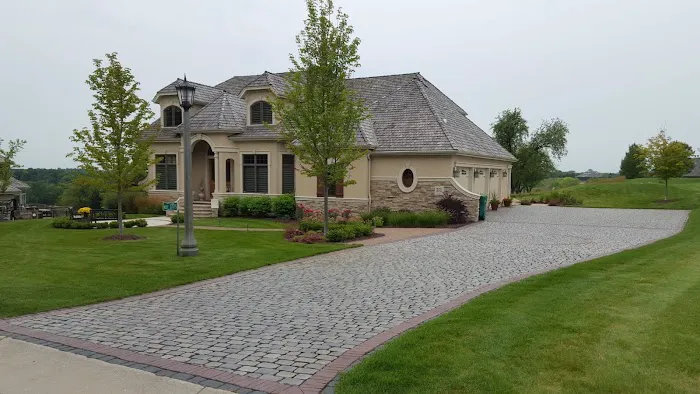 Golden Tree & Landscape INC. Picture 8