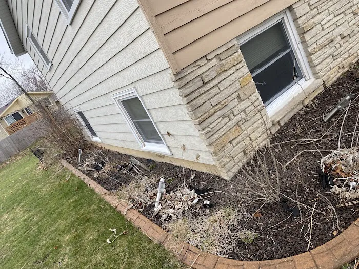 HUTCH SNOW & LANDSCAPE SERVICE Picture 1