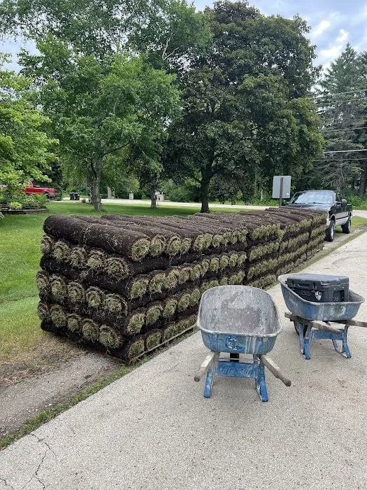 U&I Landscaping Maintenance Picture 10