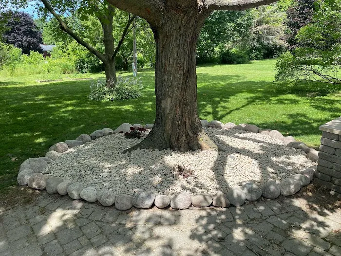 Sadler Landscaping LLC Picture 10