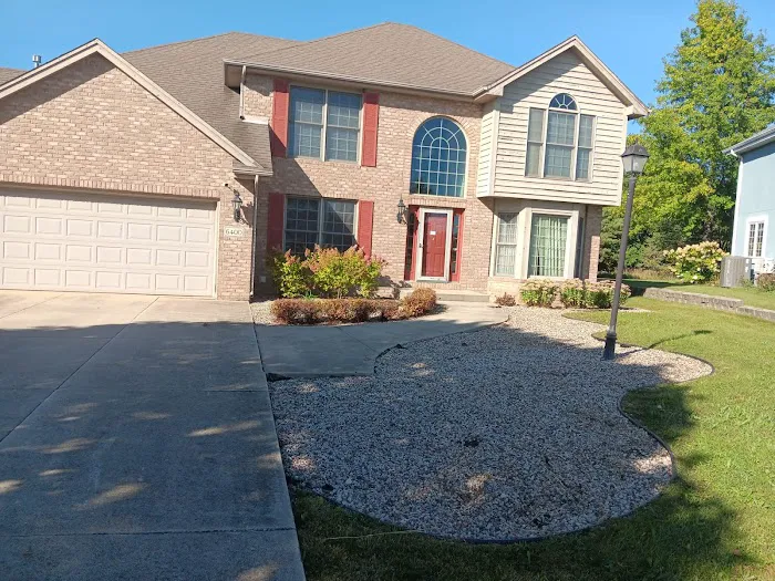Luna Brother Landscaping, snow removal in racine wi, hardscaping service in racine wi Picture 3