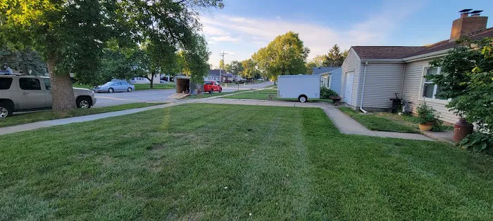 H&L Lawncare and Landscaping LLC Picture 7