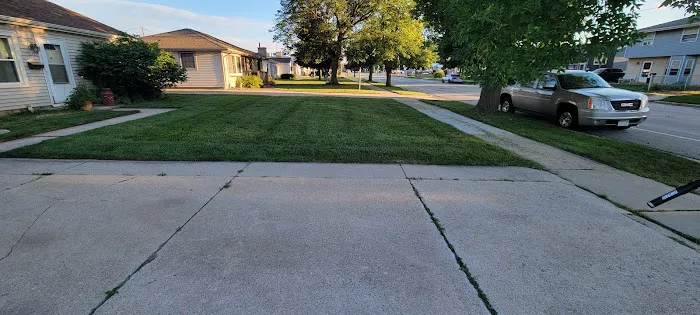 H&L Lawncare and Landscaping LLC Picture 9