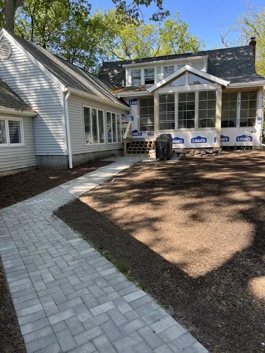 Healy's Landscaping Picture 6