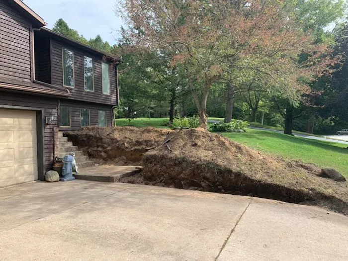 P&J Lawn and Tree Maintenance Picture 3