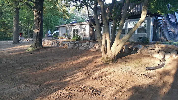 PR's Lawn Care Picture 1