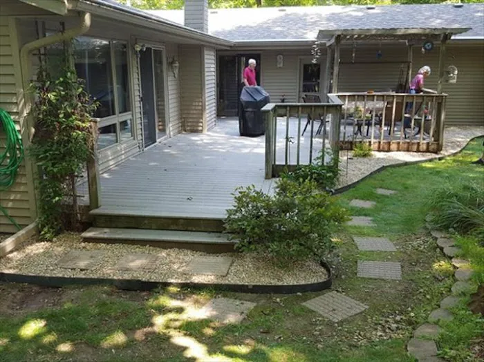 Sharp Cuts Lawn & Landscaping Picture 7