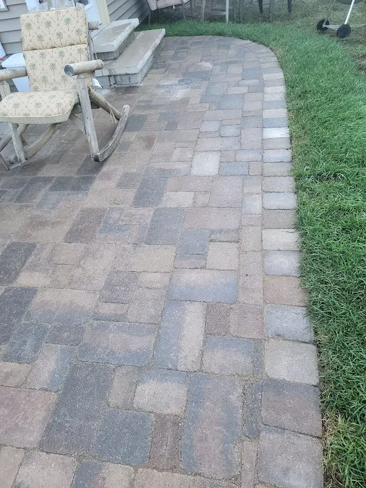 Tyler's Landscaping Picture 2