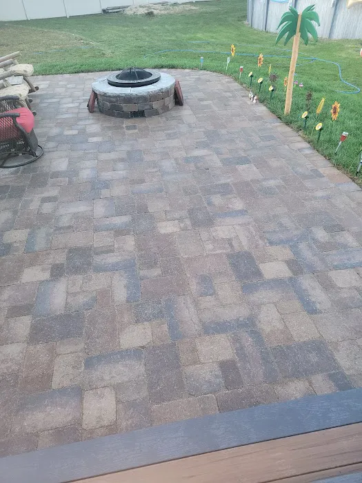 Tyler's Landscaping Picture 7