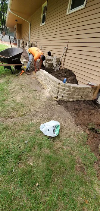 Ferrals Family Landscaping & Tree Services Picture 1