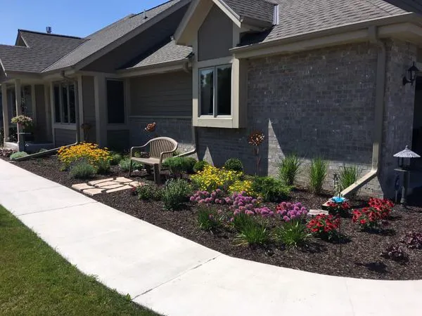 Woodridge Landscapes Picture 7