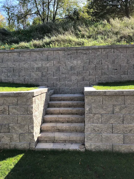 LSI Landscape Specialists Inc Picture 3