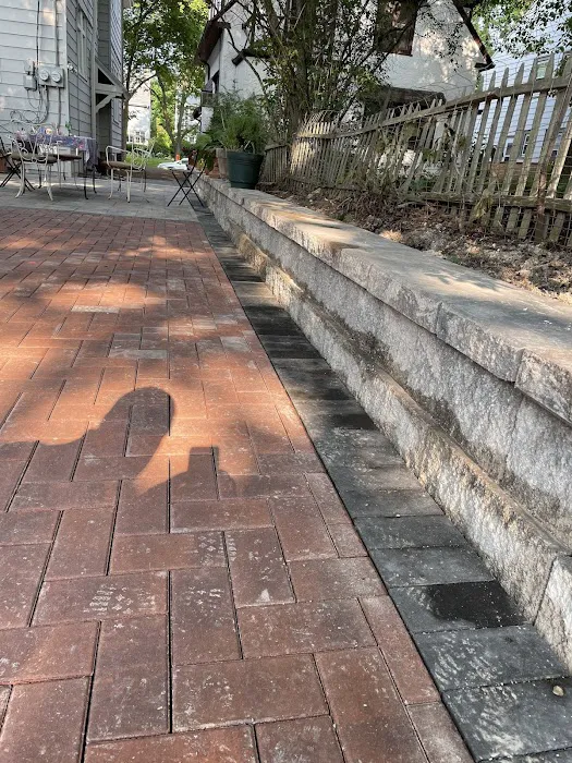 Pro Hardscape & Lawn LLC Picture 1