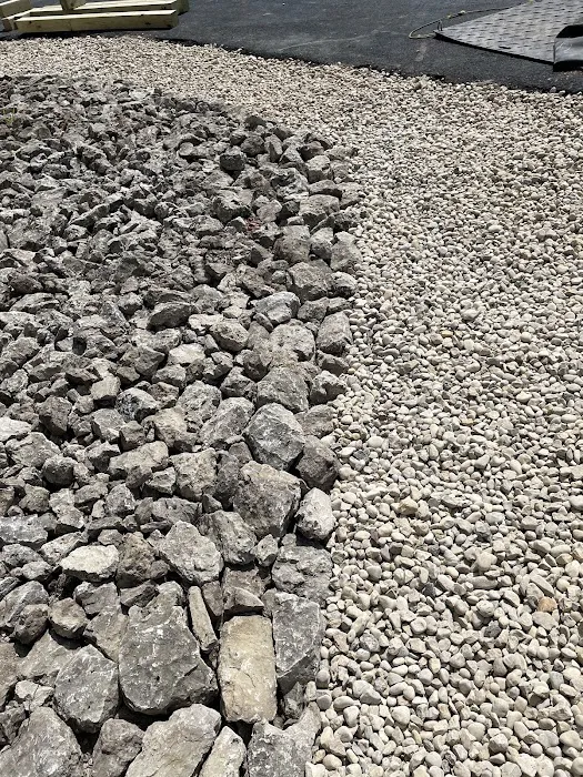 Four Seasons Landscaping, Mulch & Stone Picture 8