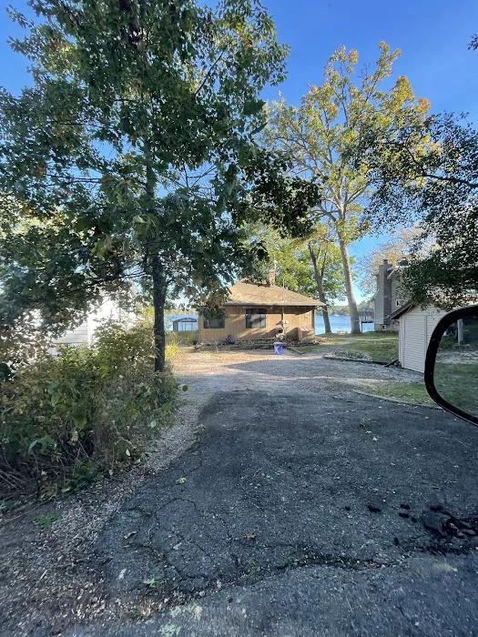 Midwest Tree & Landscape LLC Picture 1