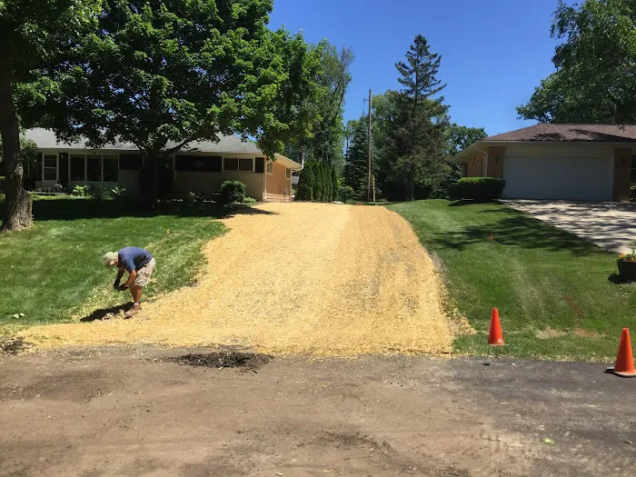 Bob's Grading, Inc. Picture 4