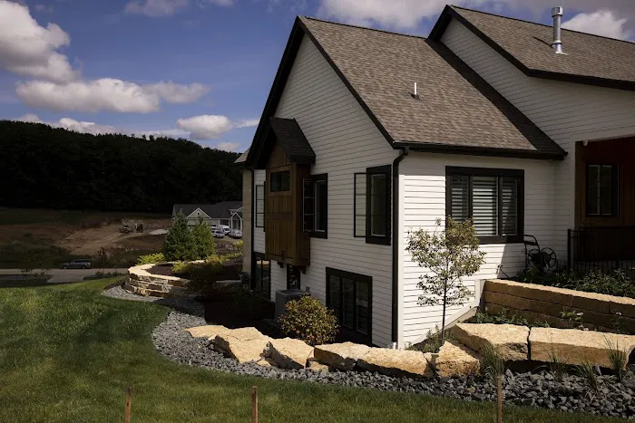 Ethan's Lawn Design Picture 8