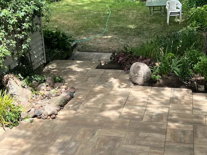 Pride Outdoor Services, LLC Picture 2