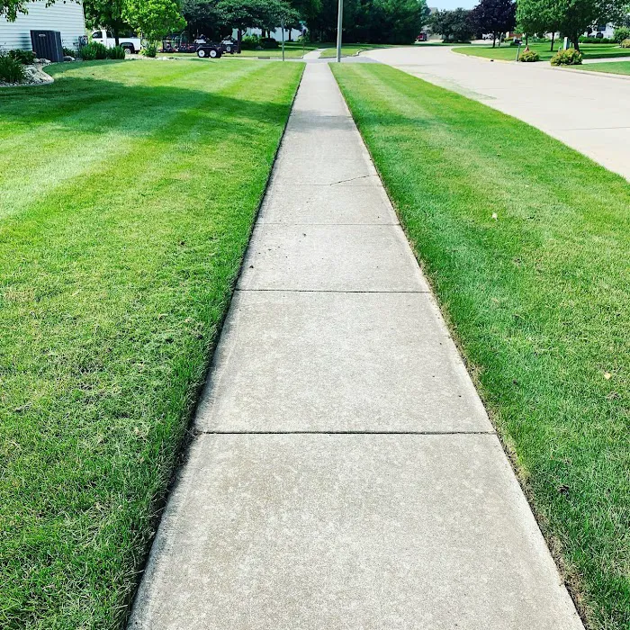Normal Valley Landscaping Picture 10