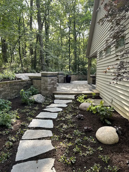 Chizmar Landscaping Picture 5