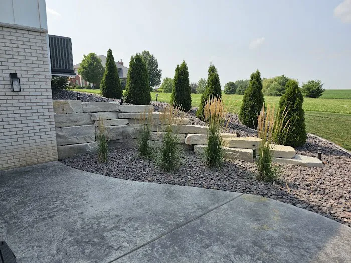 Lawnscapes Eureka Inc. Picture 5