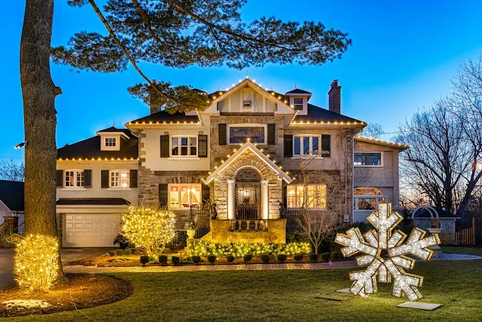 Christmas Decor by ServiScape Picture 2
