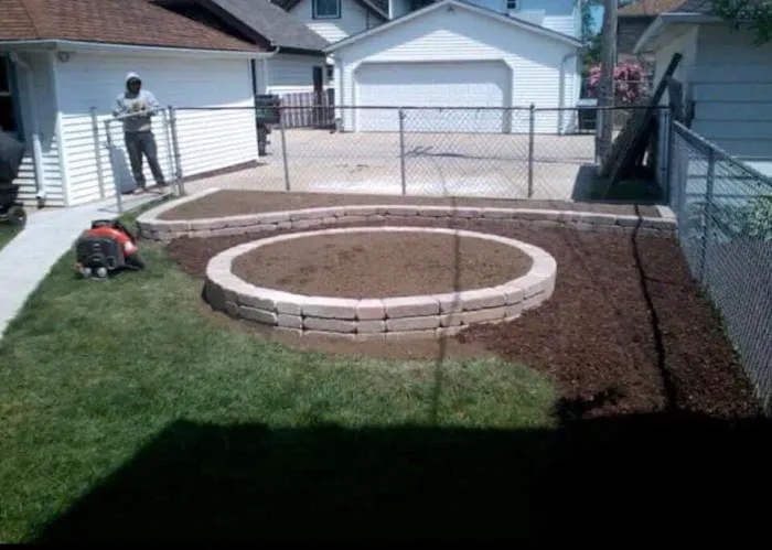 J&G Lawn &Tree Services Picture 8